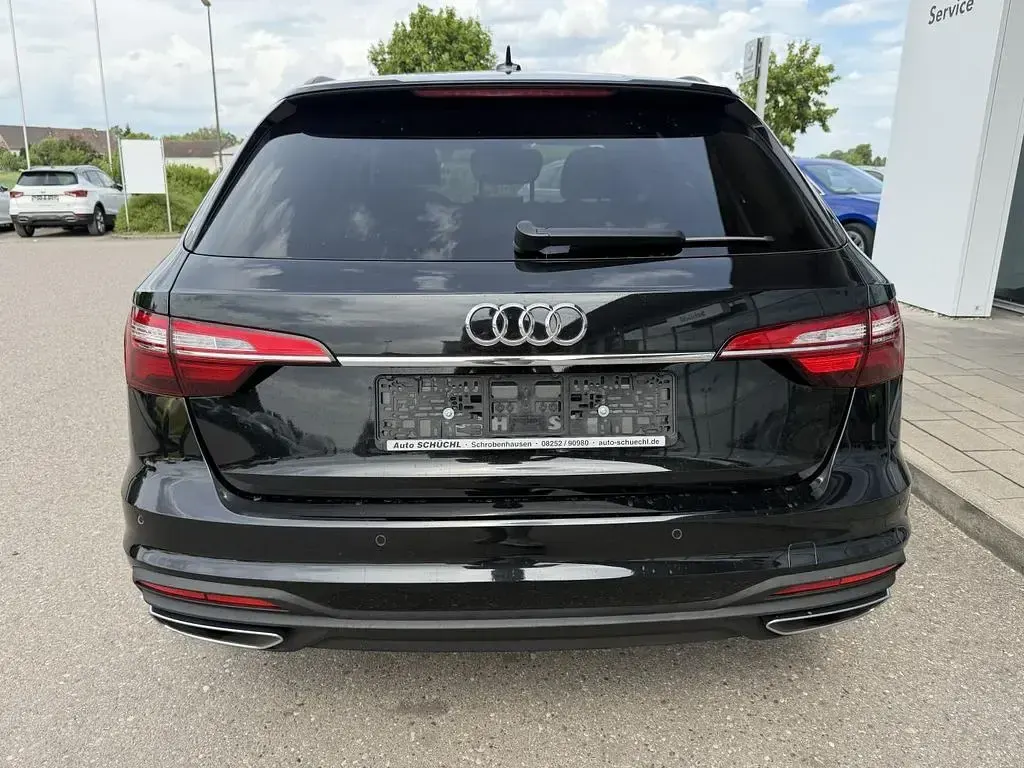 Gebraucht Audi A4 150 PS (110 kW) 2022 Schwarz Kombi