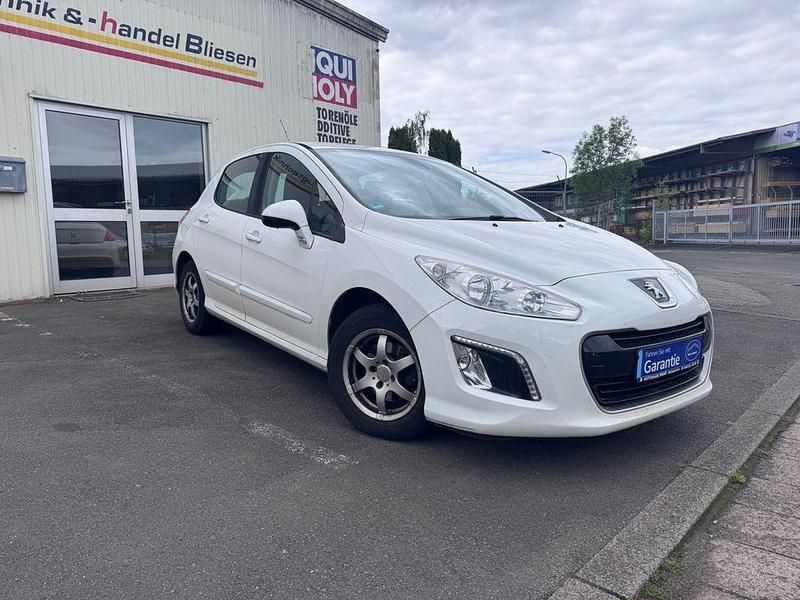 Gebraucht 2011 Peugeot 308 Access Limousine | 3.190 € (Fairer Preis) - Bild 1/4