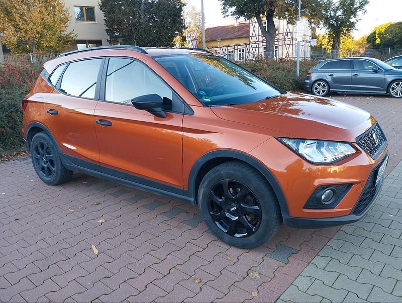 Orange Gebraucht 2020 Seat Arona SUV | 13.900 € (Guter Preis) - Bild 1/4