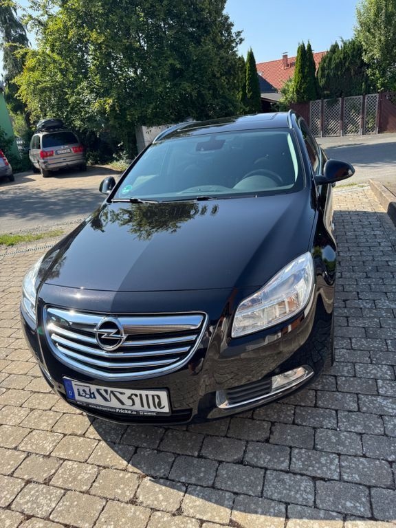 Schwarz Gebraucht 2009 Opel Insignia Kombi | 4.900 € (Fairer Preis) - Bild 1/4