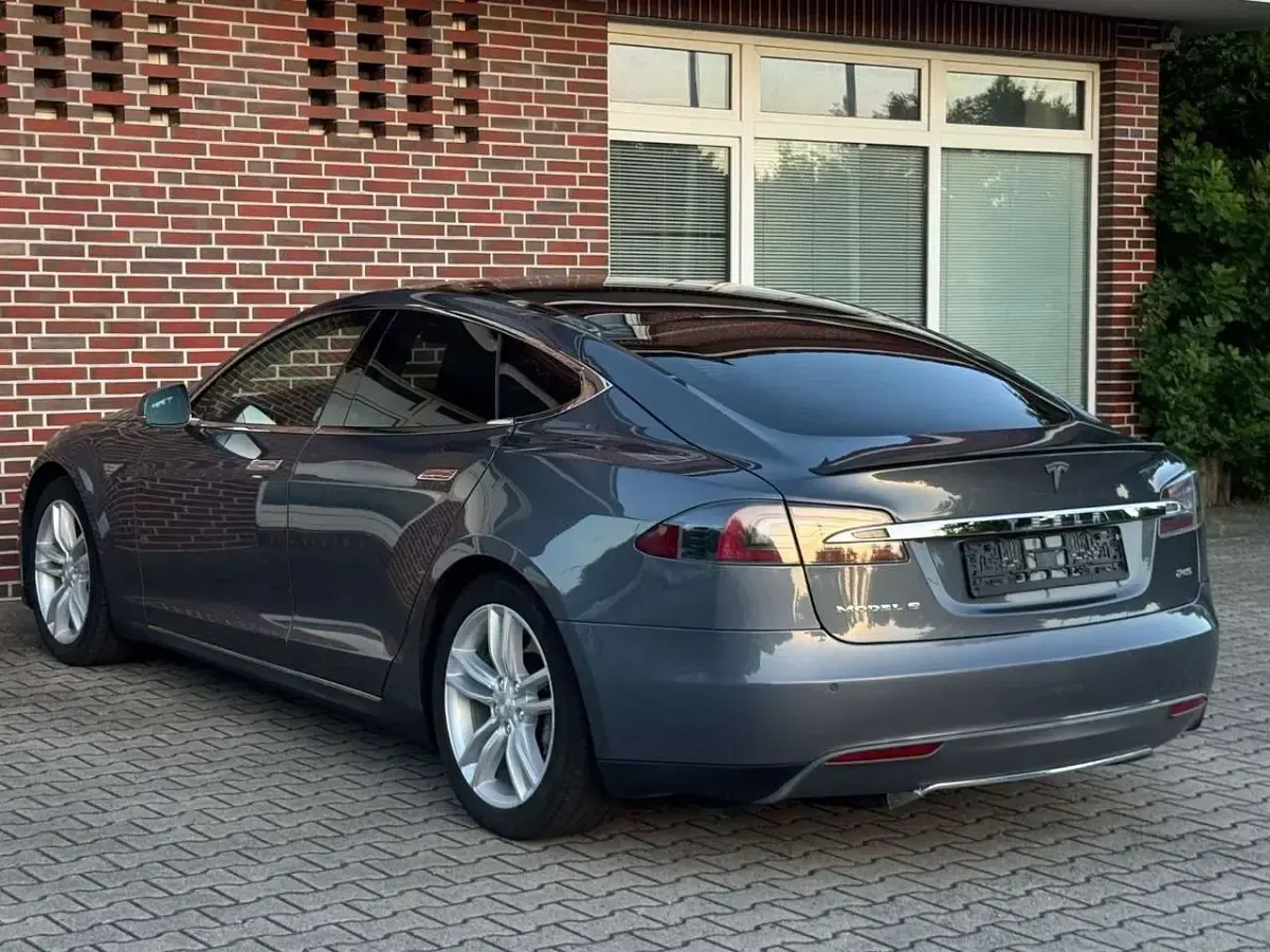 Gebraucht Tesla Model S 309 kW (421 PS) 2013 Grau Kleinwagen