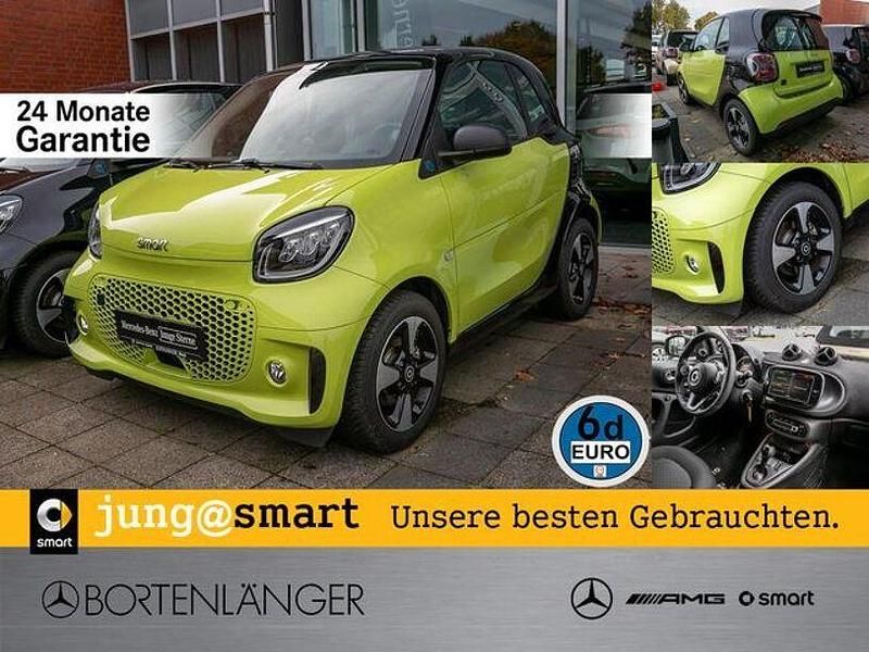 Grün Gebraucht 2023 Smart ForTwo Electric Drive Exclusive Kleinwagen | 17.777 € (Etwas zu teuer) - Bild 1/4