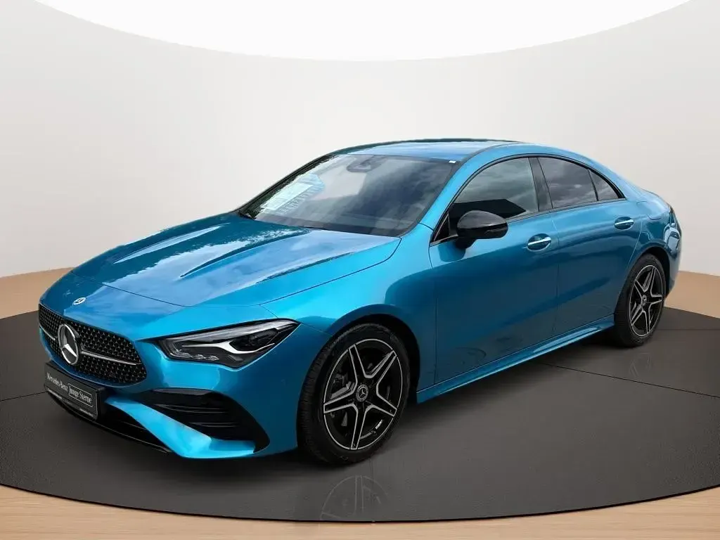 Gebraucht Mercedes CLA200 AMG 163 PS (119 kW) 2025 Blau Coupé