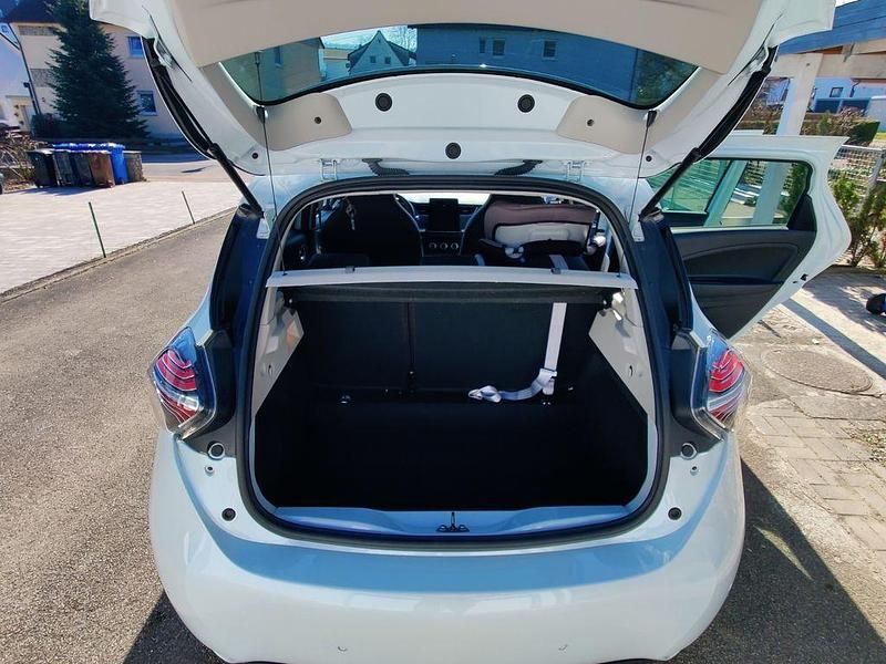 Gebraucht Renault Zoe Intens 100 kW (136 PS) 2021 Weiß Kleinwagen