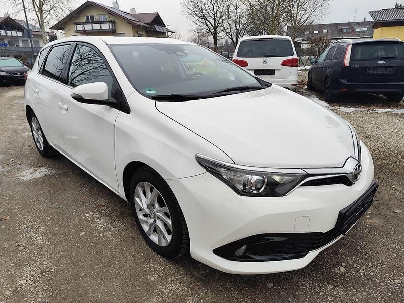Gebraucht Toyota Auris Edition-S 116 PS (85 kW) 2017 Weiß Limousine