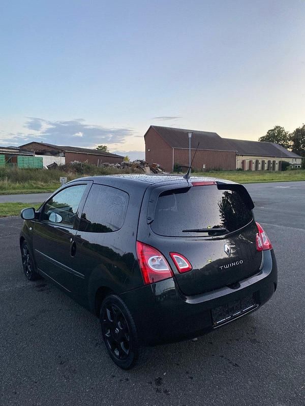 Gebraucht Renault Twingo Dynamique 75 PS (55 kW) 2012 Schwarz Kleinwagen