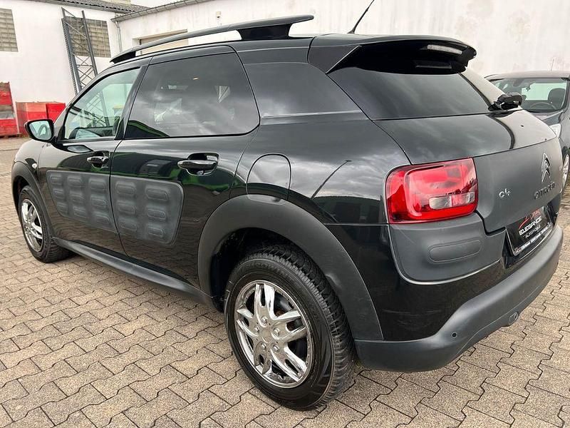Gebraucht Citroën C4 82 PS (60 kW) 2017 Schwarz Limousine