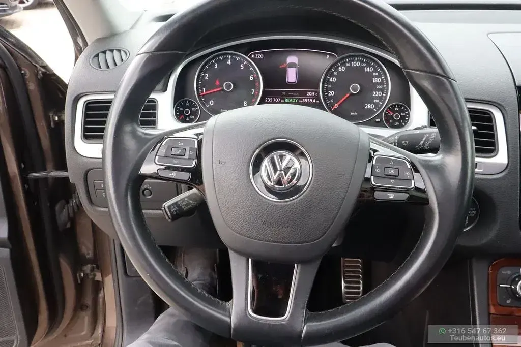 Gebraucht VW Touareg Highline 333 PS (244 kW) 2010 Braun SUV