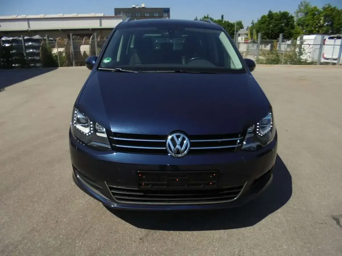 Gebraucht VW Sharan 140 PS (102 kW) 2013 Blau Van / Kleinbus