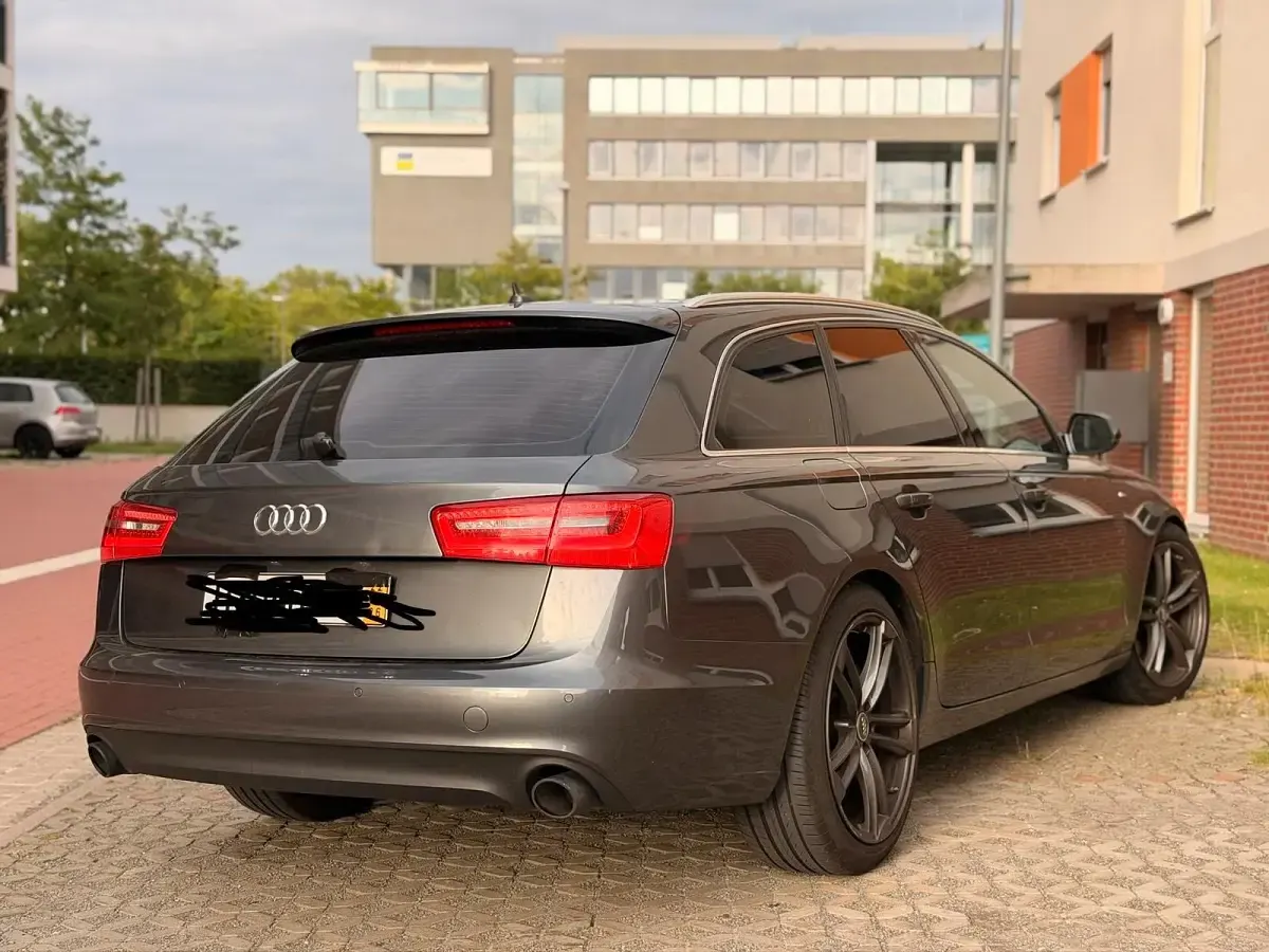Gebraucht Audi A6 S-Line 245 PS (180 kW) 2012 Grau Kombi
