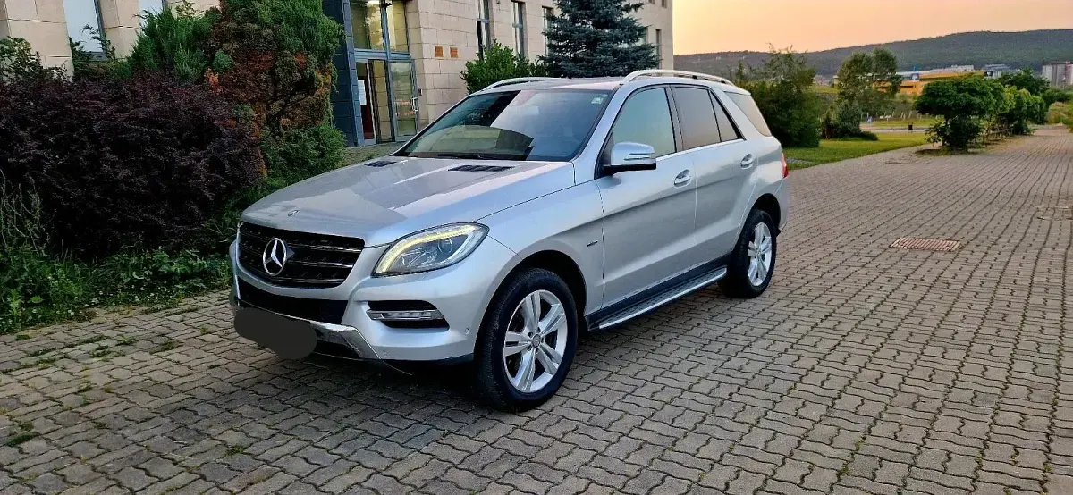 Gebraucht Mercedes ML350 258 PS (189 kW) 2013 Silber SUV
