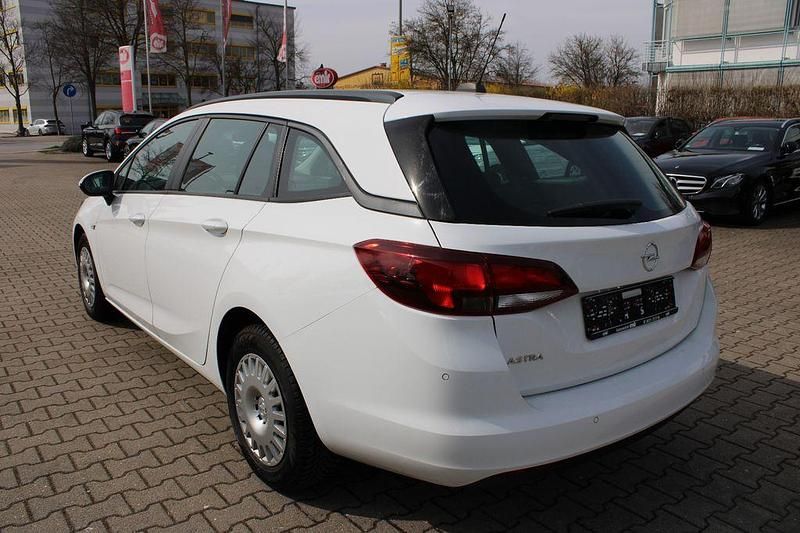 Gebraucht Opel Astra 105 PS (77 kW) 2019 Weiß Kombi
