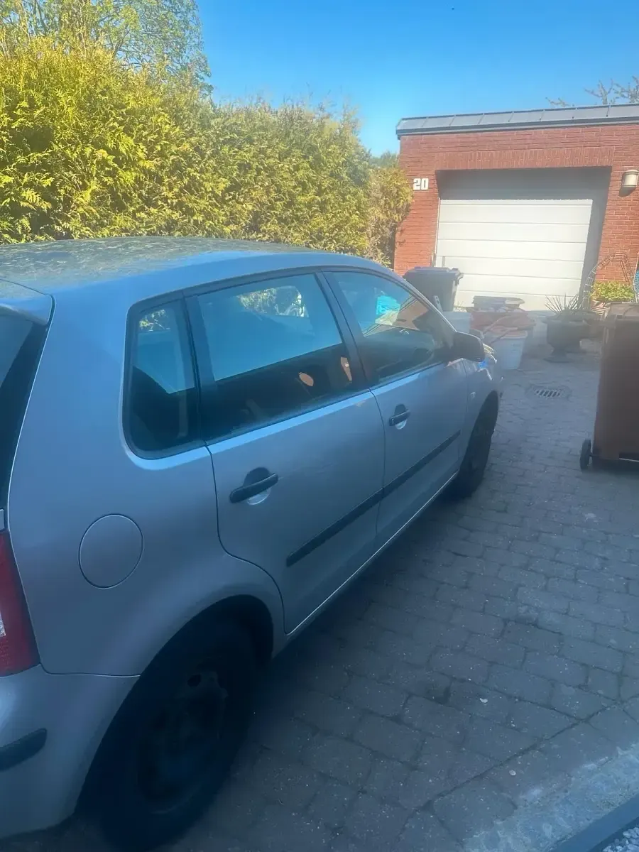 Usata VW Polo 54 CV (39 kW) 2003 Argento Utilitaria