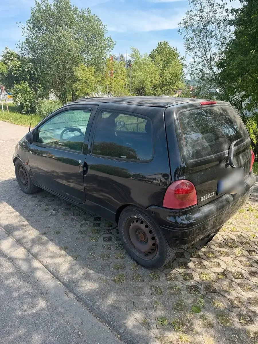 Second-hand Renault Twingo 75 CP (55 kW) 2002 Negru Hatchback