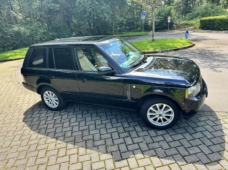 Gebraucht Land Rover Range Rover Vogue 313 PS (230 kW) 2011 Schwarz SUV