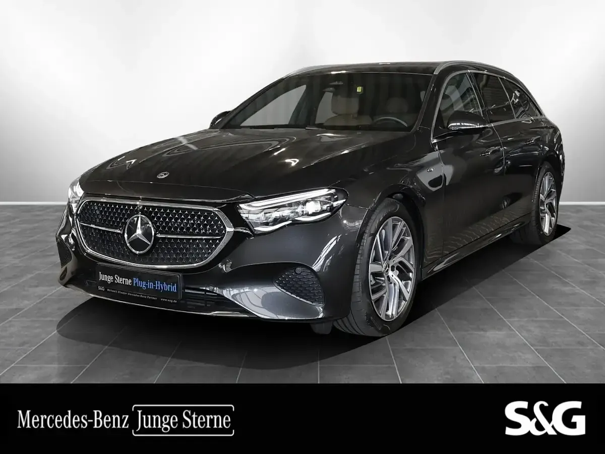 Gebraucht Mercedes E300 Advanced Plus 204 PS (150 kW) 2025 Kombi