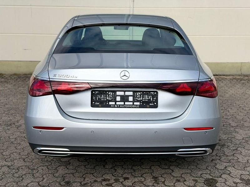 Gebraucht Mercedes E300 Advanced 197 PS (144 kW) 2024 Silber Limousine