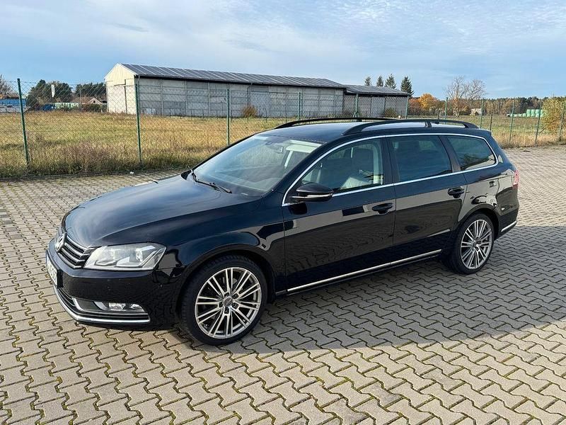 Gebraucht VW Passat Comfortline 140 PS (102 kW) 2011 Schwarz Kombi