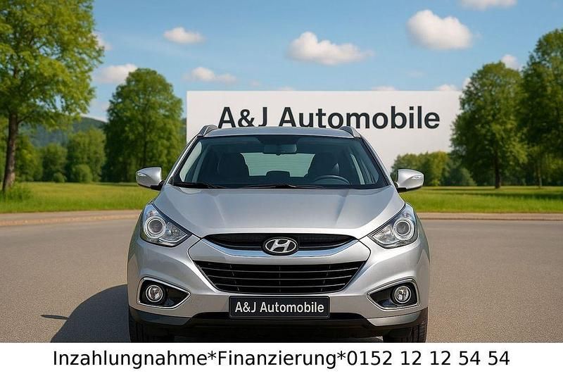 Silber Gebraucht 2012 Hyundai ix35 Style SUV | 7.900 € (Guter Preis) - Bild 1/4