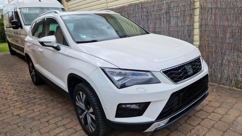 Weiß Gebraucht 2018 Seat Ateca 4Drive SUV | 21.400 € (Fairer Preis) - Bild 1/4