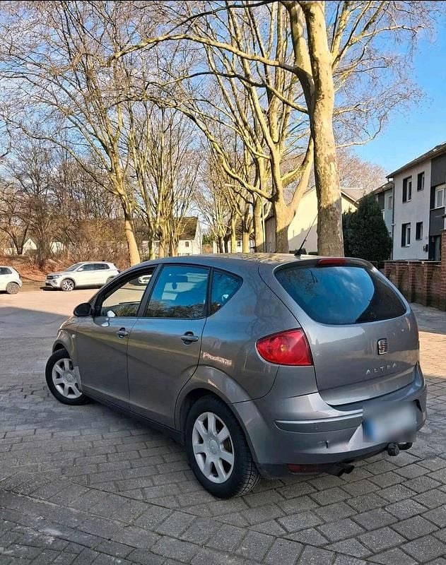 Gebraucht Seat Altea 105 PS (77 kW) 2005 Grau Van / Kleinbus
