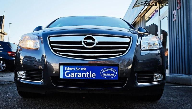 Gebraucht Opel Insignia Edition 140 PS (102 kW) 2009 Grau Limousine