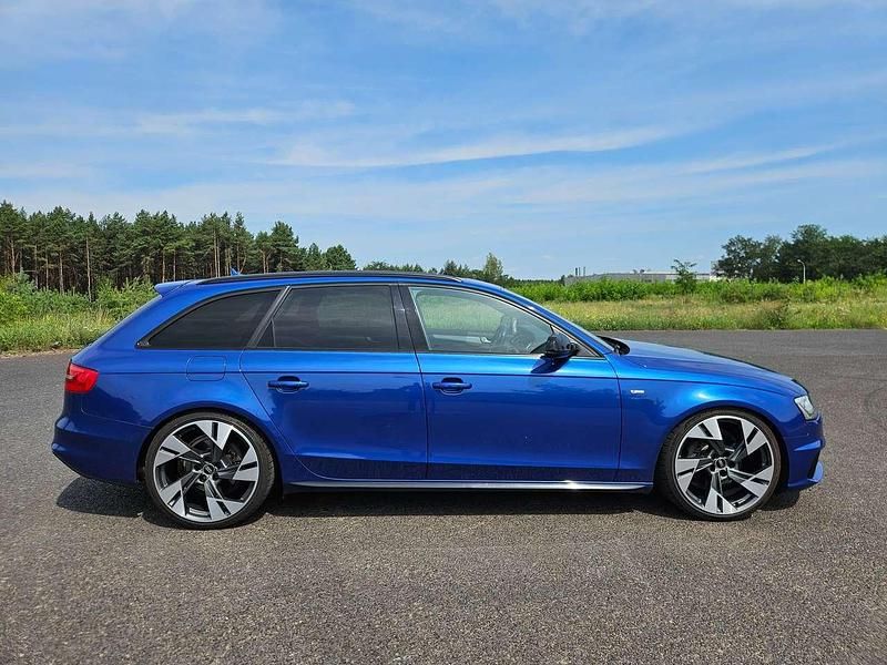 Gebraucht Audi A4 S-Line 190 PS (139 kW) 2016 Sepangblau perleffekt Kombi