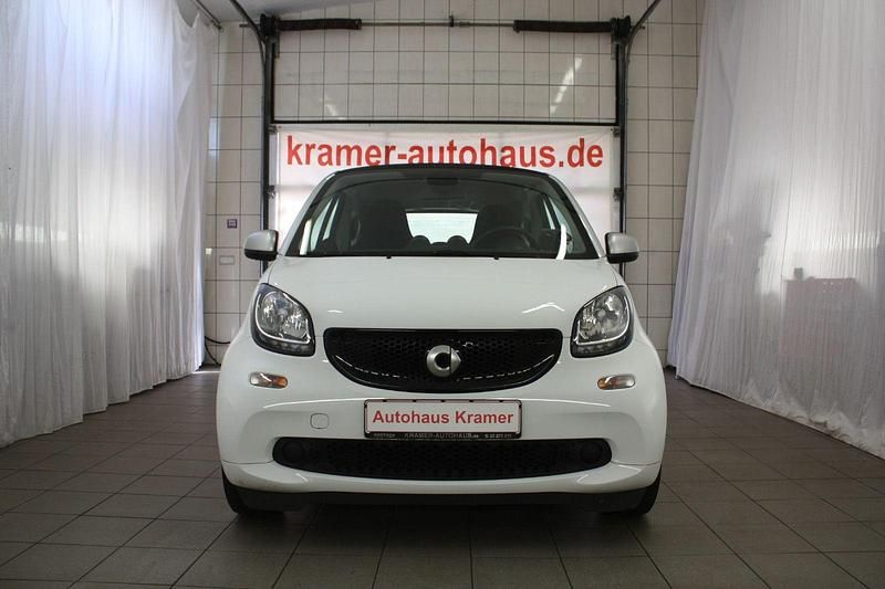 Gebraucht Smart ForTwo Coupé Passion 71 PS (52 kW) 2017 Silber Kleinwagen