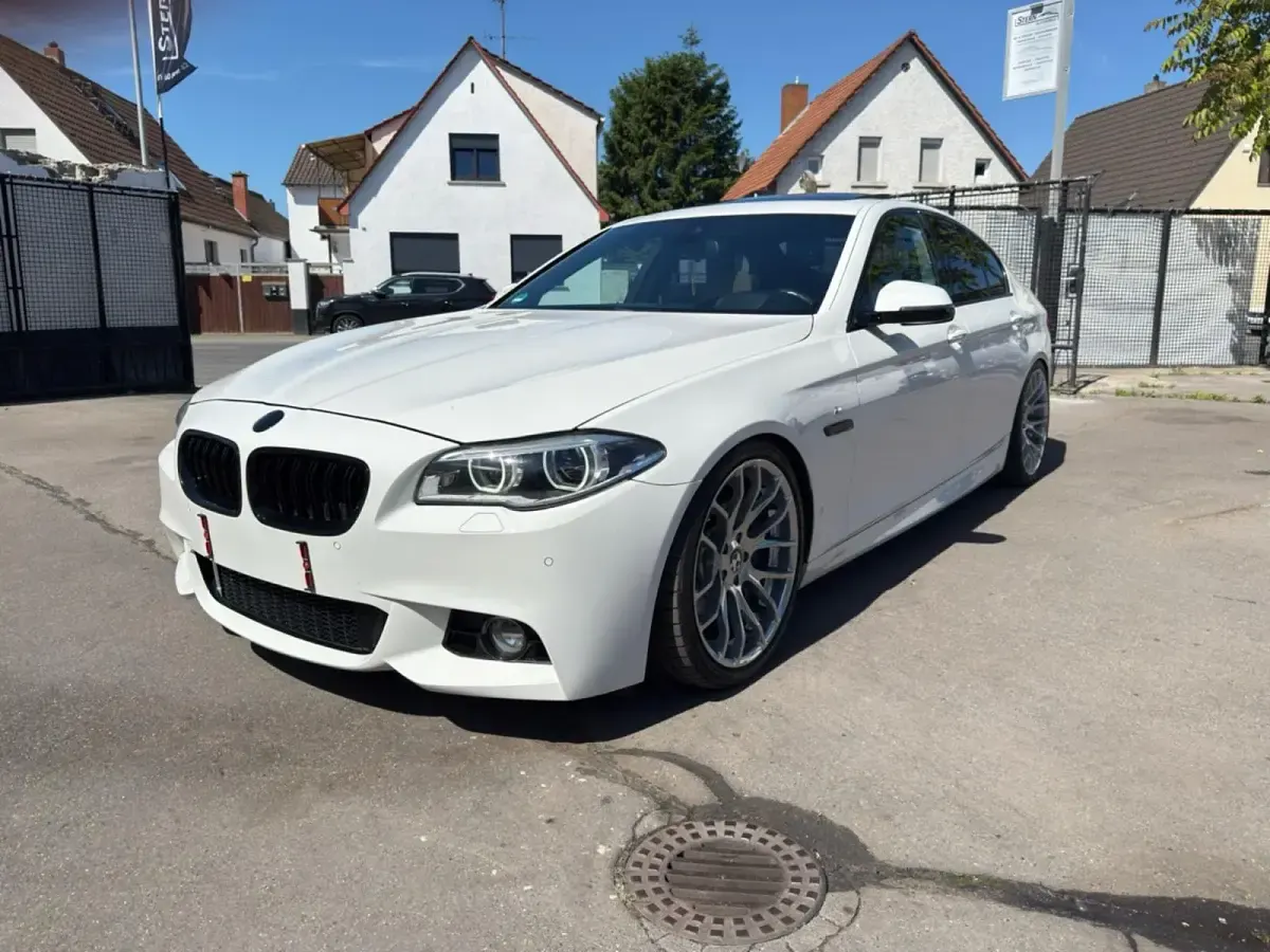 Gebraucht BMW 530 M Performance 258 PS (189 kW) 2016 Weiß Limousine