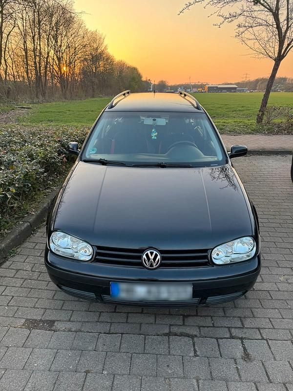 Gebraucht VW Golf IV 75 PS (55 kW) 2005 Schwarz Kleinwagen