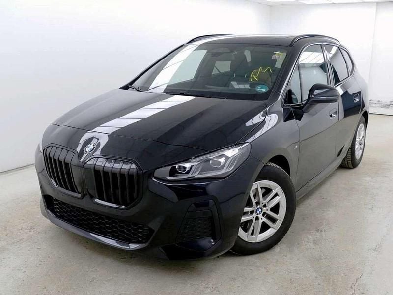 Black saphir Gebraucht 2023 BMW 220 M Sport Van / Kleinbus | 33.390 € (Fairer Preis) - Bild 1/4