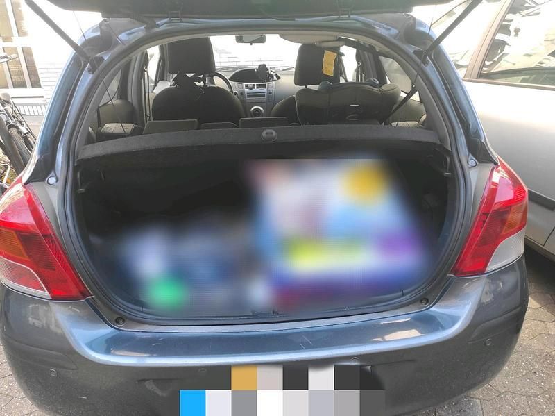 Gebraucht Toyota Yaris 59 PS (43 kW) 2009 Blau Kleinwagen