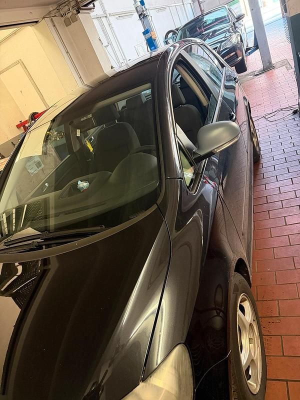 Gebraucht VW Golf IV 105 PS (77 kW) 2005 Schwarz Kleinwagen