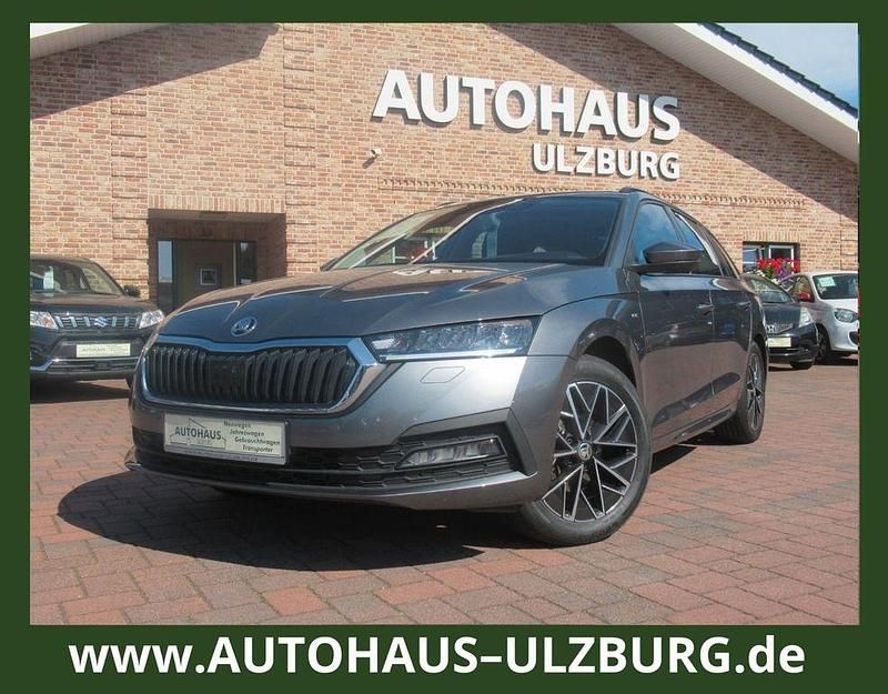 Grau Gebraucht 2022 Skoda Octavia Clever Kombi | 19.900 € (Guter Preis) - Bild 1/4