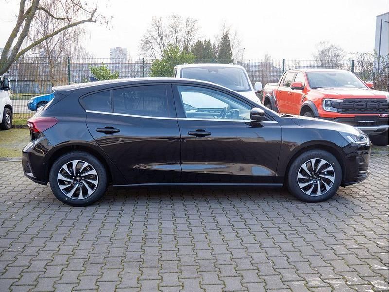 Neu Ford Focus Style 155 PS (114 kW) 2026 Schwarz Limousine