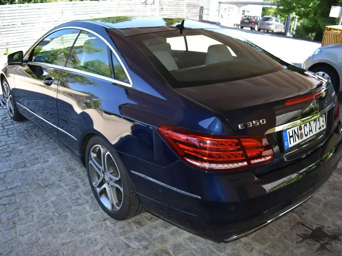 Gebraucht Mercedes E350 265 PS (194 kW) 2013 Blau Coupé
