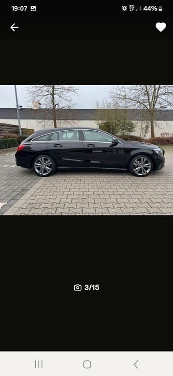 Gebraucht Mercedes CLA200 Shooting Brake 156 PS (114 kW) 2018 Schwarz Kombi