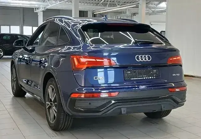 Gebraucht Audi Q5 Sportback S-Line 163 PS (119 kW) 2022 Blau SUV