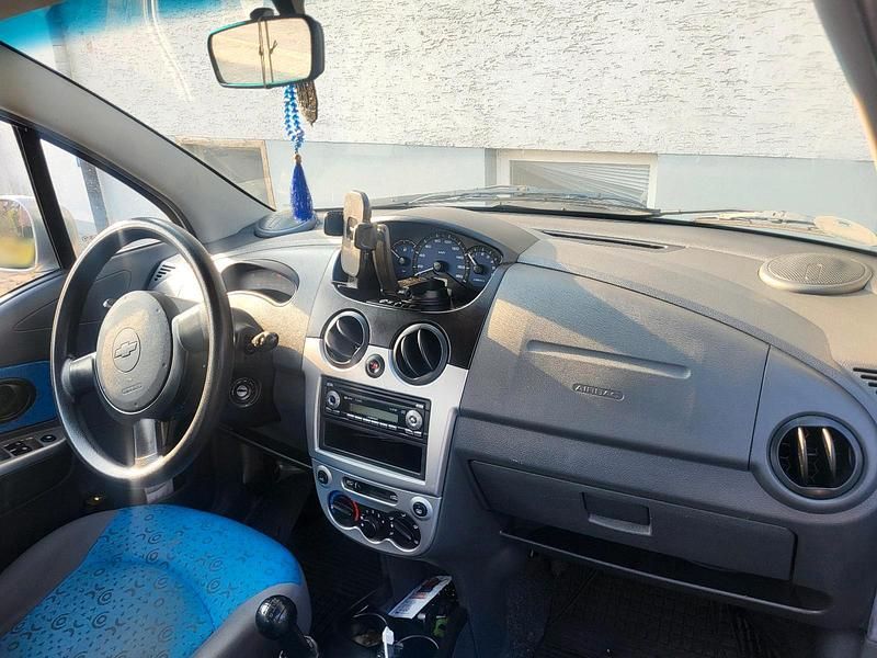 Gebraucht Chevrolet Matiz 67 PS (49 kW) 2009 Silber Kleinwagen