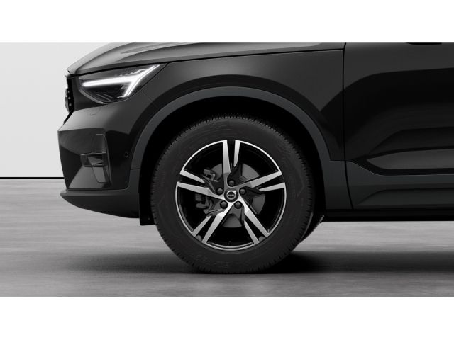Gebraucht Volvo XC40 Core 163 PS (119 kW) 2024 Schwarz SUV
