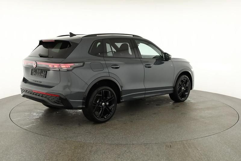 Neu VW Tiguan R-line 272 PS (200 kW) 2026 Delfin grau metallic SUV