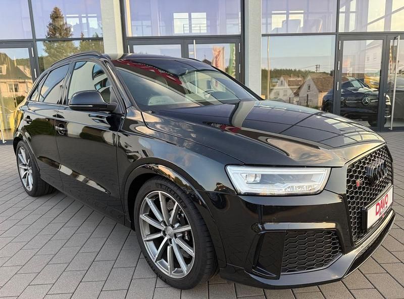 Schwarz Gebraucht 2015 Audi RS Q3 Sport SUV | 29.991 € (Fairer Preis) - Bild 1/4
