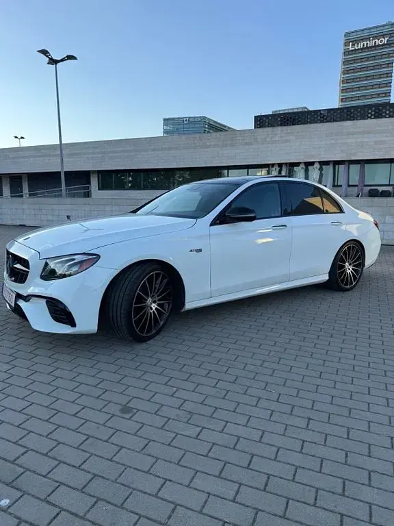 Gebraucht Mercedes E43 AMG AMG 401 PS (294 kW) 2018 Weiß Limousine