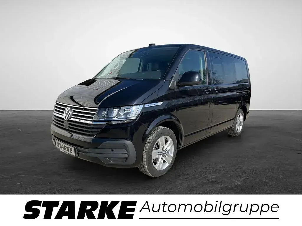 Gebraucht VW Multivan Comfortline 150 PS (110 kW) 2020 Deep black perleffekt Van / Kleinbus