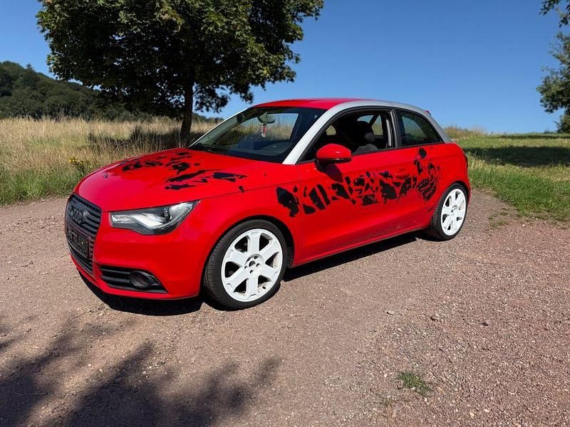 Rot Gebraucht 2014 Audi A1 Ambition Kleinwagen | 4.500 € (Guter Preis) - Bild 1/4