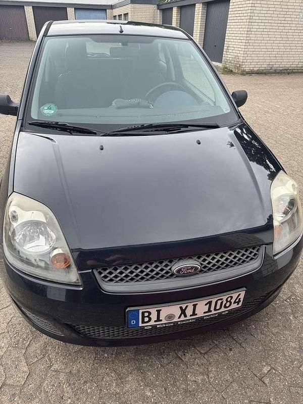 Blau Gebraucht 2007 Ford Fiesta Kleinwagen | 2.300 € (Fairer Preis) - Bild 1/4