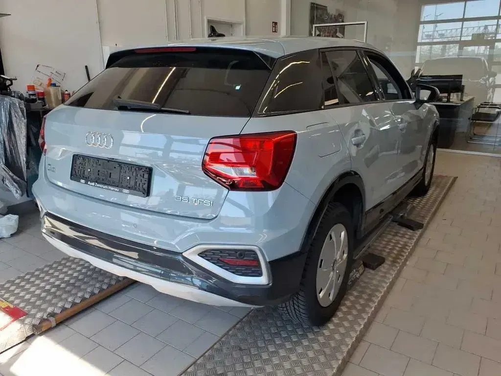 Second-hand Audi Q2 Advanced 150 CP (110 kW) 2021 Gri SUV