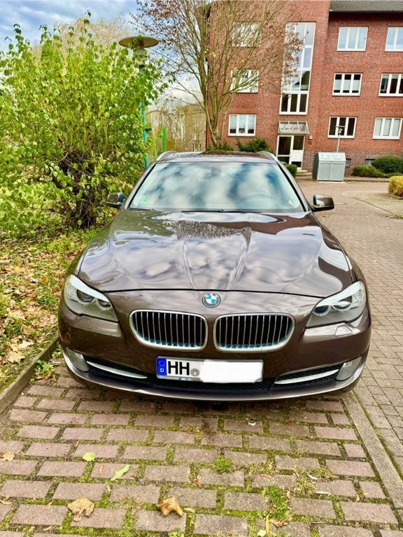 Braun Gebraucht 2010 BMW 520 Kombi | 8.600 € (Guter Preis) - Bild 1/4