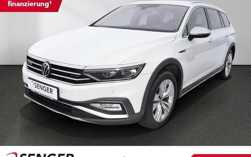 Gebraucht VW Passat Alltrack 200 PS (147 kW) 2022 Pure white Kombi