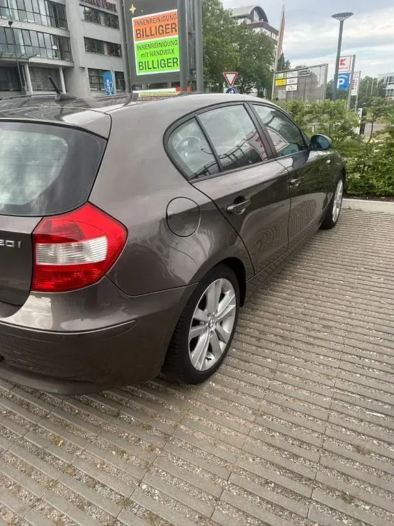 Gebraucht BMW 120 150 PS (110 kW) 2006 Braun Kleinwagen